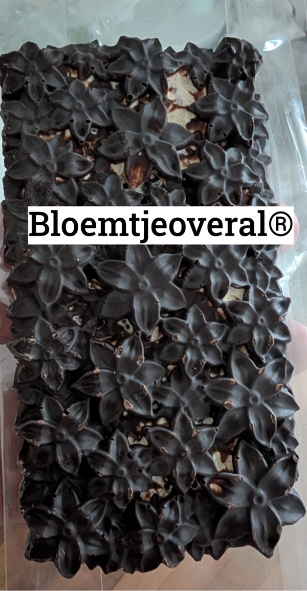 Bloemtjeoveral® exclusieve witte puur chocolade Cappuccino