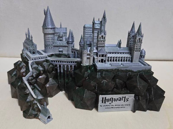 🏰 Castello di Hogwarts 3D – Dipinto a Mano