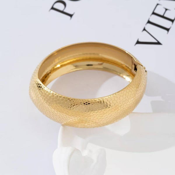 Bangle Lucy