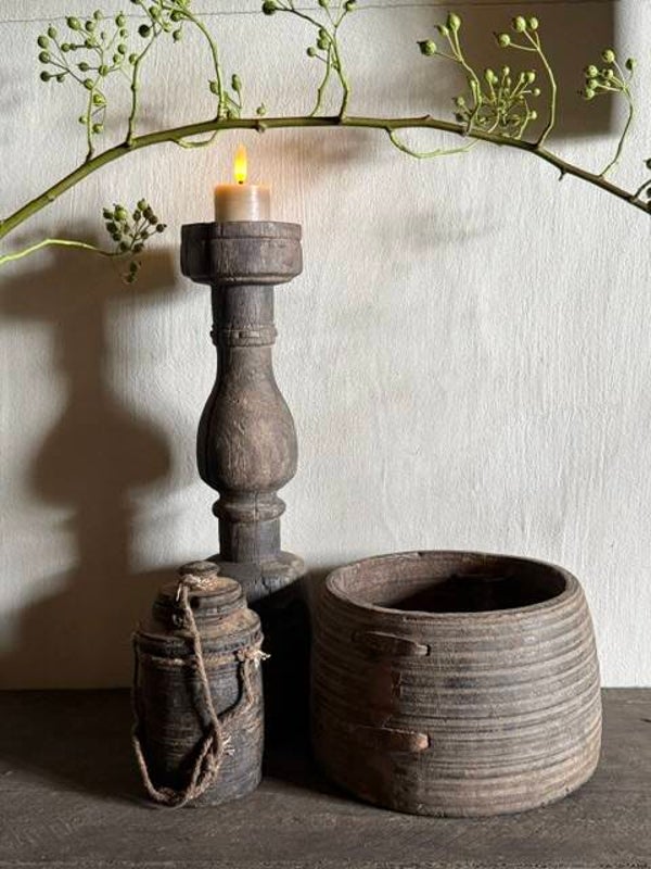 authentieke kom / pot met subtiel ijzerdetail TLP3