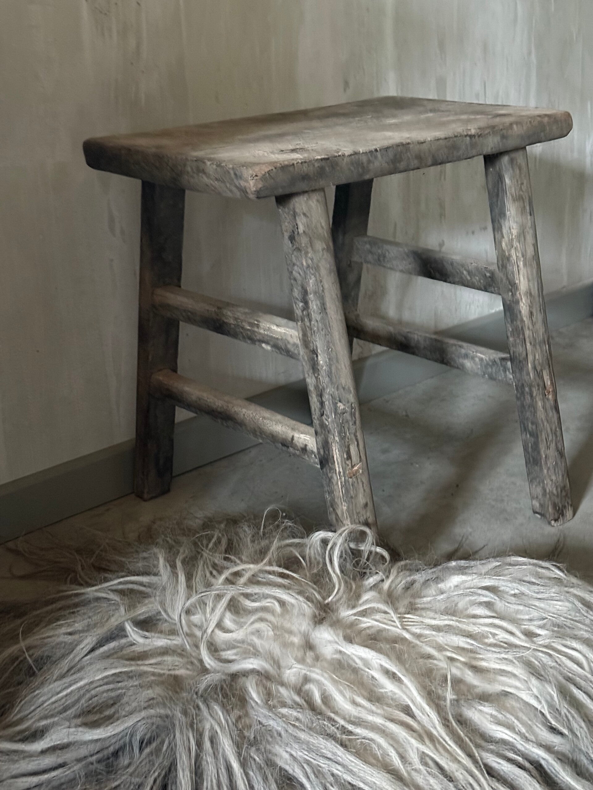 Kruk / bijzettafeltje (C)