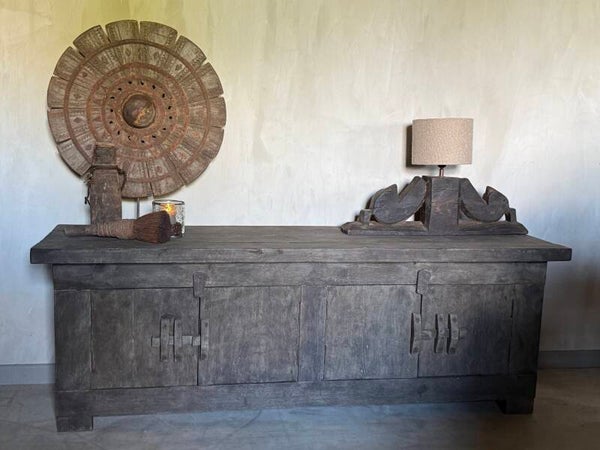 Tv kast / laag kastje old barn ( speciale maat! )