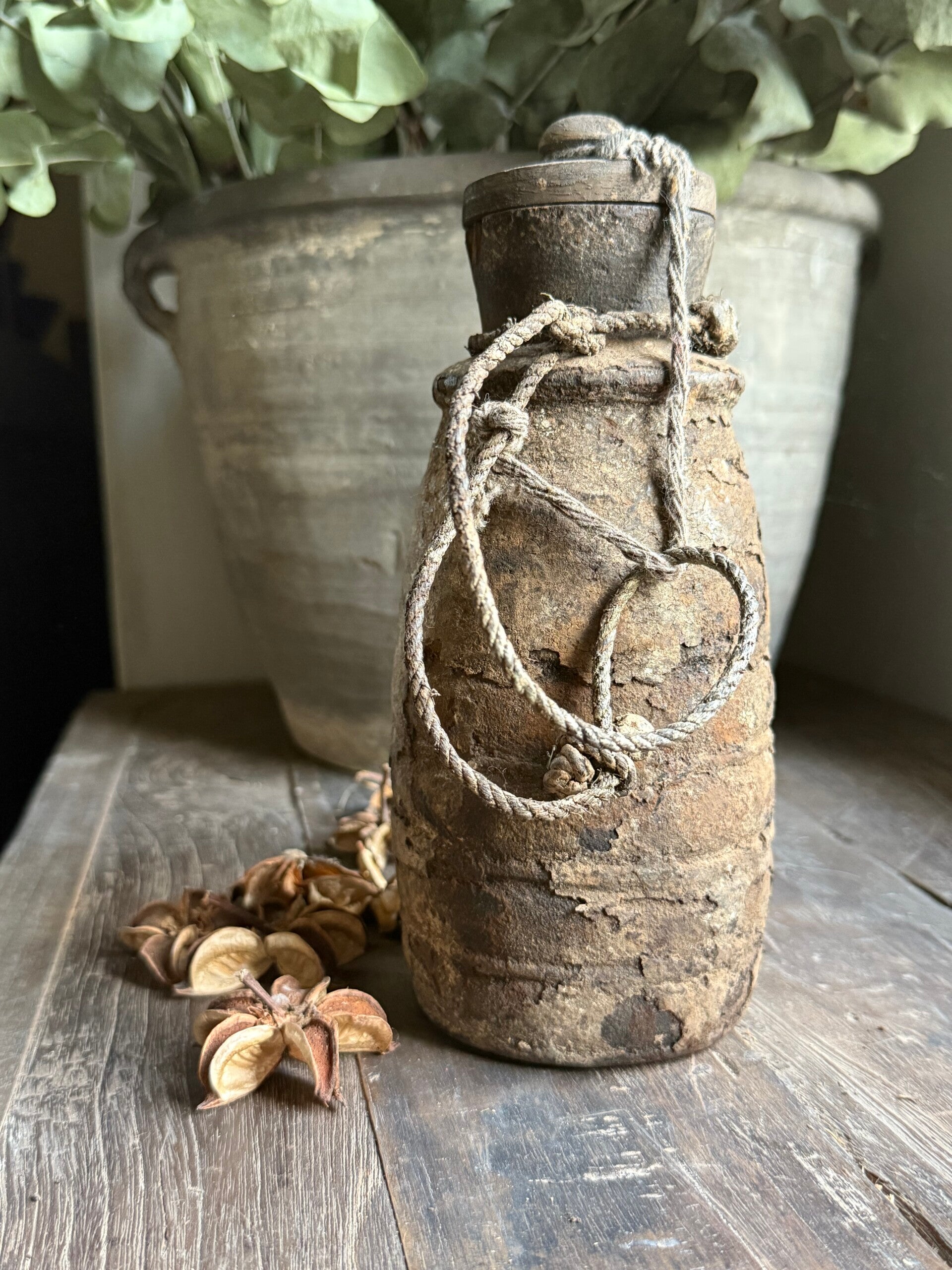 Nepalees kruikje met deksel A10