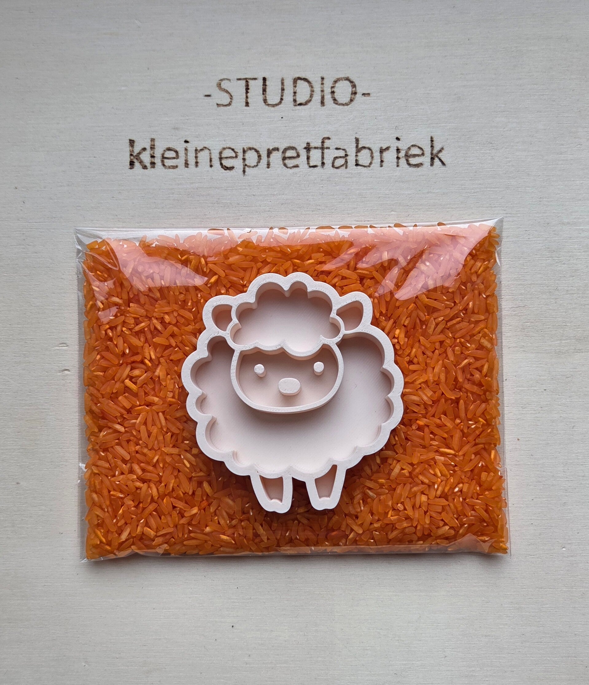 Speelrijst met schaap vulvorm - Kant en klare traktatie