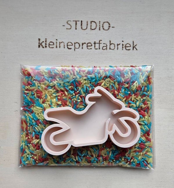 Speelrijst met motor vulvorm - Kant en klare traktatie