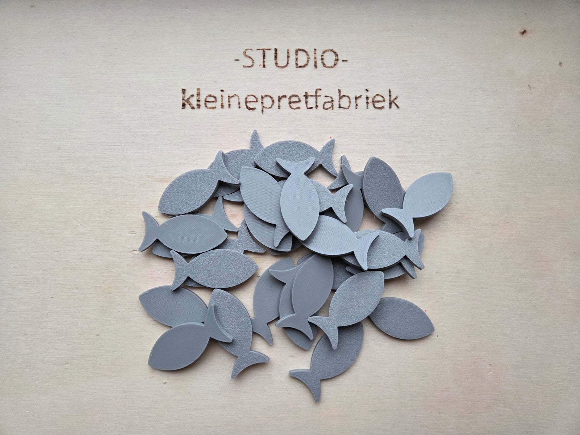 Loose parts - Visjes grijs