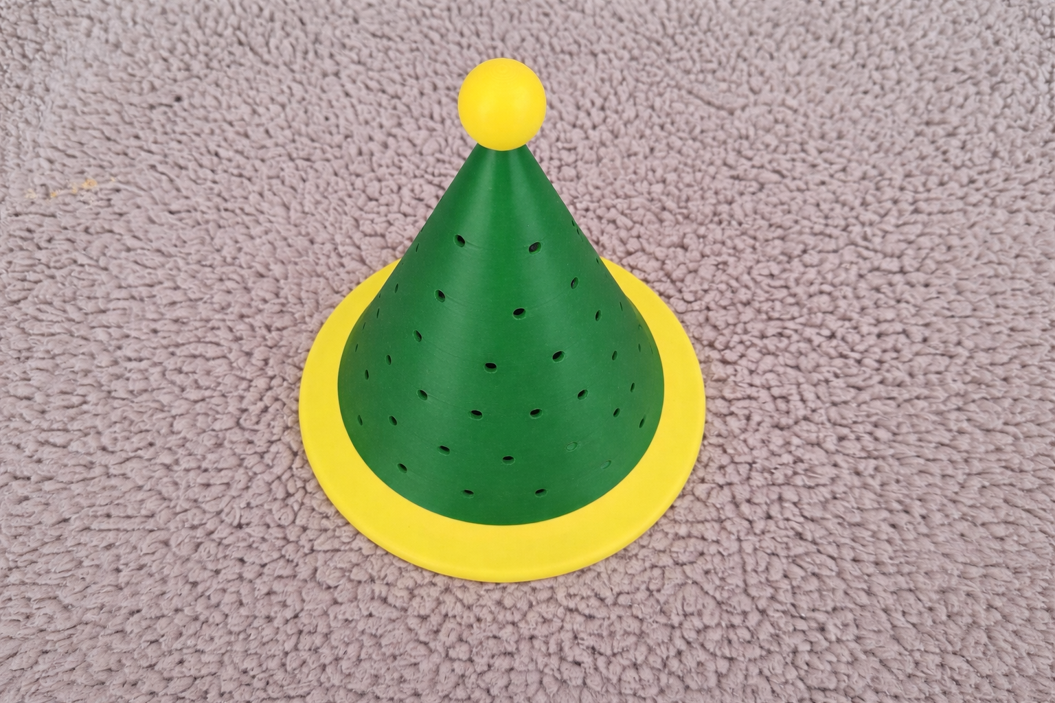 PLA - feesthoedje groen