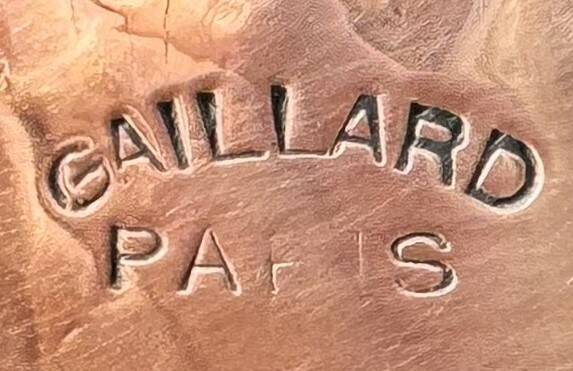 gaillard-paris-stamp-standard-lnmkb9.jpg
