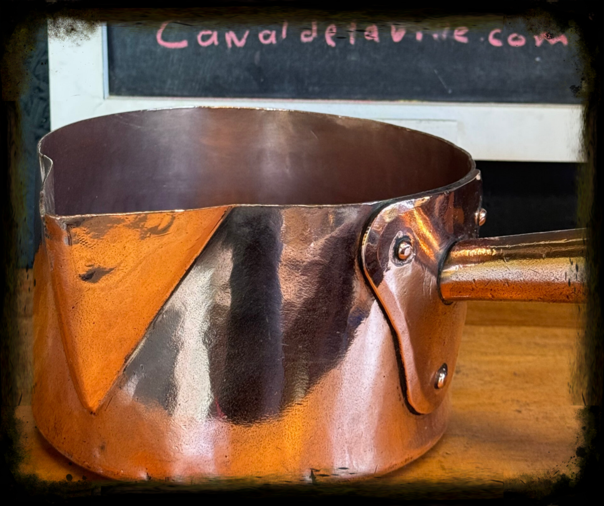 Antique Sugerpan E. DEHILLERIN 18 RUE COQUILLIÈRE PARIS linear stamp