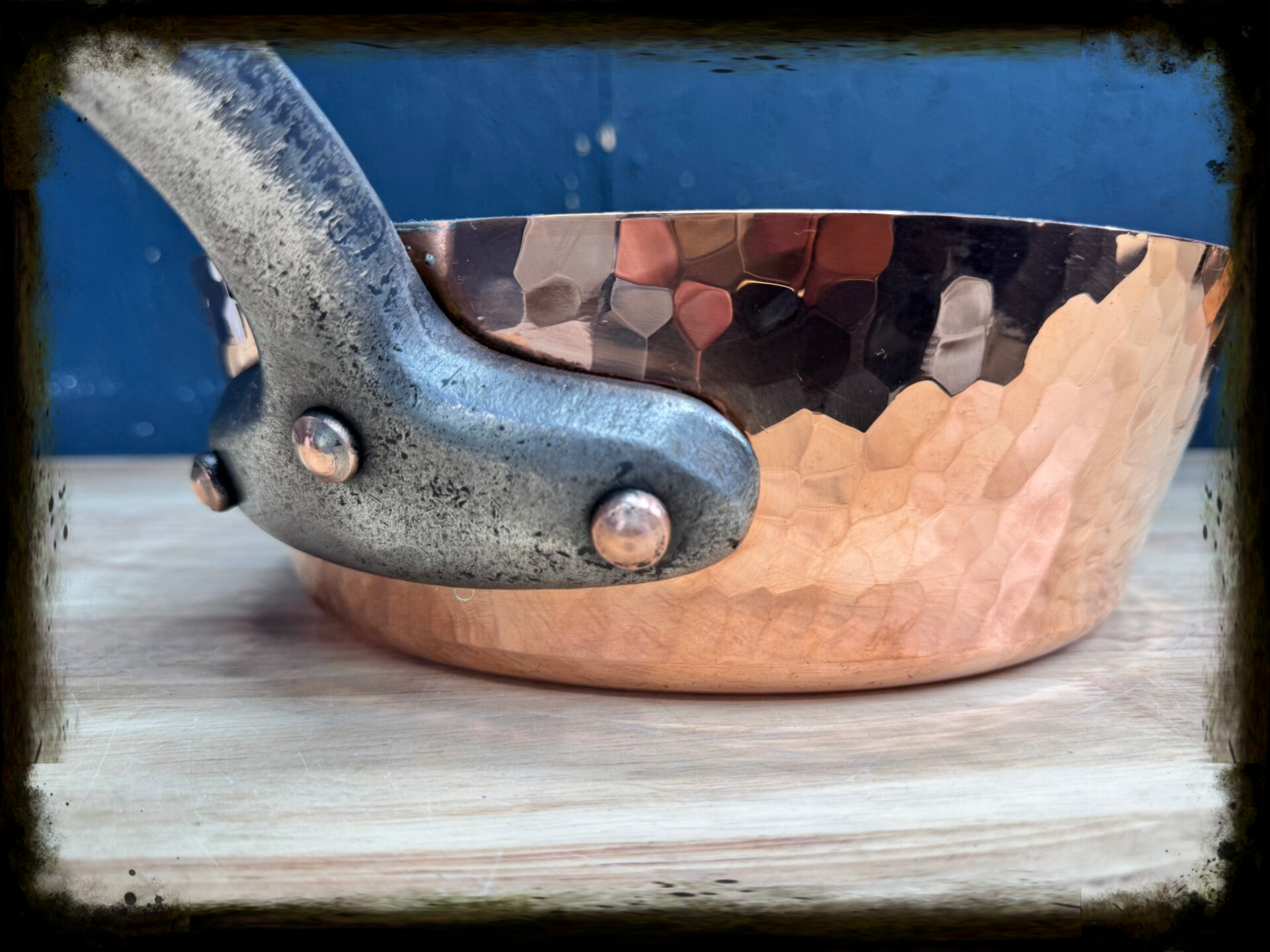 Hammered Windsor- thick heavy copper - retinned - ready to cook - 