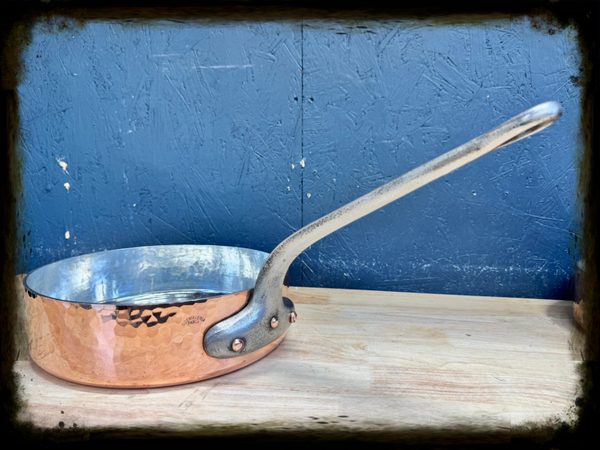 30cm E. Dehillerin Heavy 3.4mm - Hammered Copper Sauteuse - Tin lined - Newly Retinned – French Paris