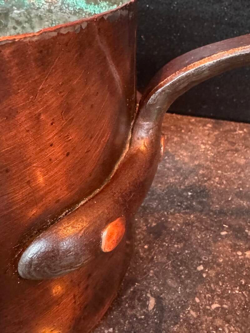 Wrought Iron baseplate - Sopper rivets