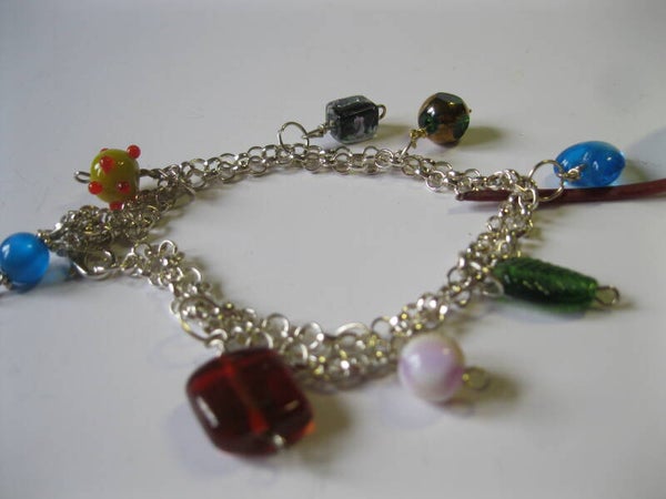 Bracelet Fantaisie en Perles de Verre et Double Chaîne - B1057