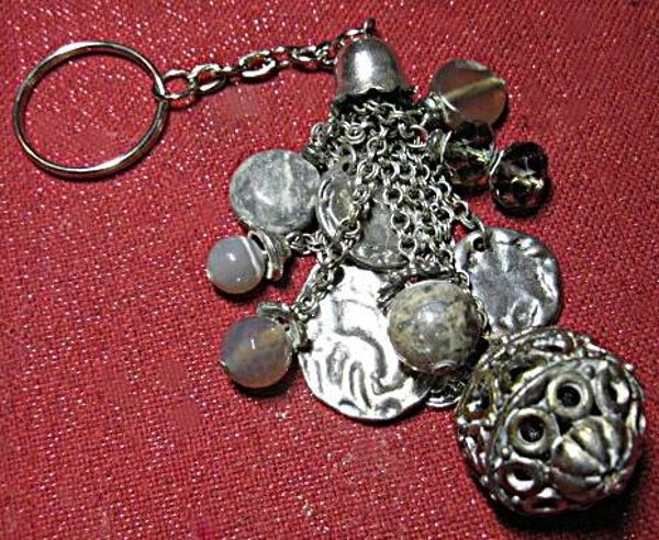 Porte-Clés Fantaisie en Métal et Perles - PC1066