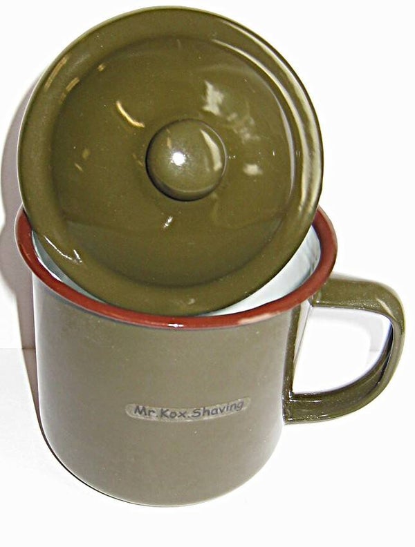 Emaile scheerkom met deksel oudgroen