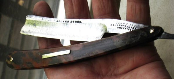 Antiek John Pitts-Sheffield -England half wedge scheermes- jaartal 1830