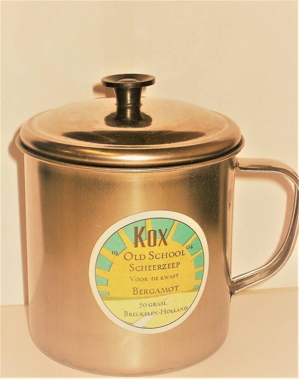 Kox Bergamot scheerzeep-70 gram. in metal scheerkom met deksel.