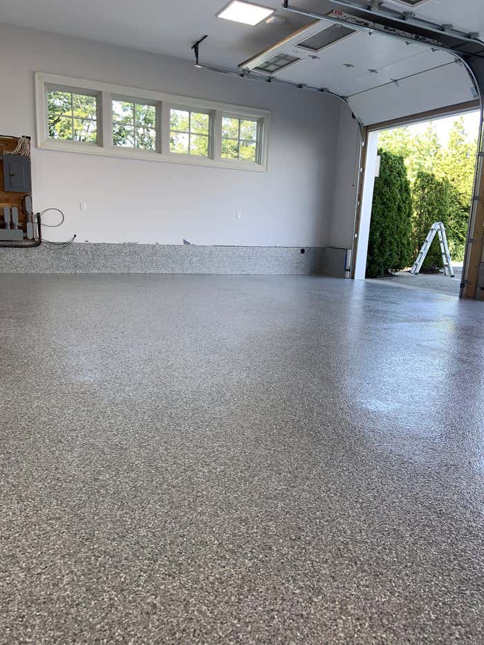 Flake epoxy garage floor