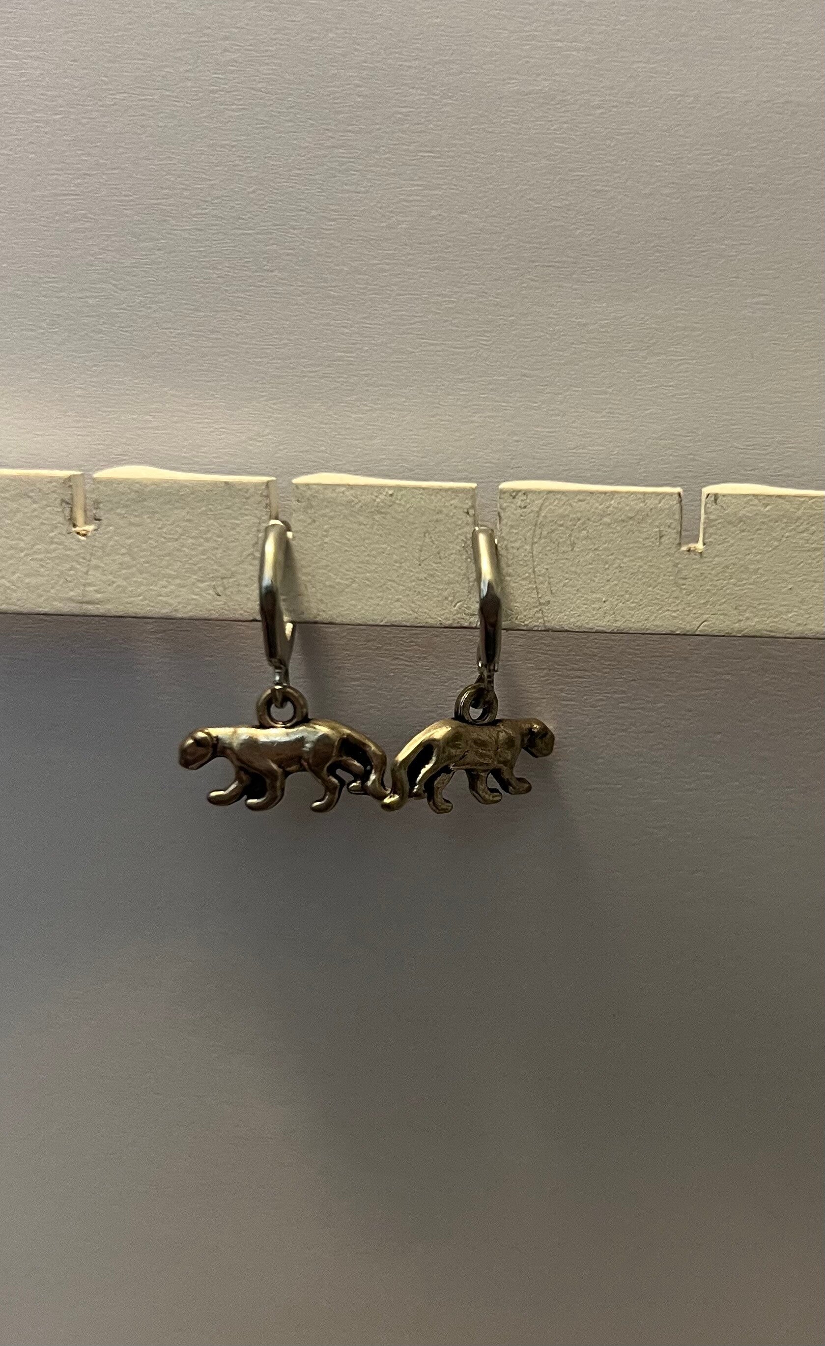 Oorbellen panter zilver