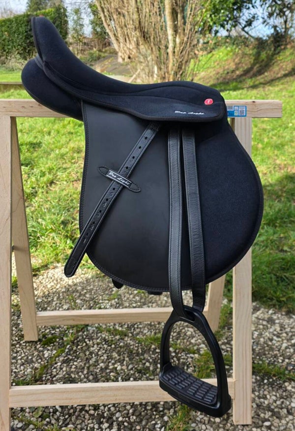 Selle Pro Light 17,5"