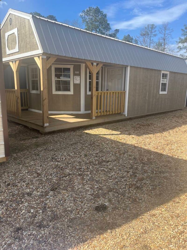WRAPAROUND PORCH LOFTED BARN CABIN 12X32