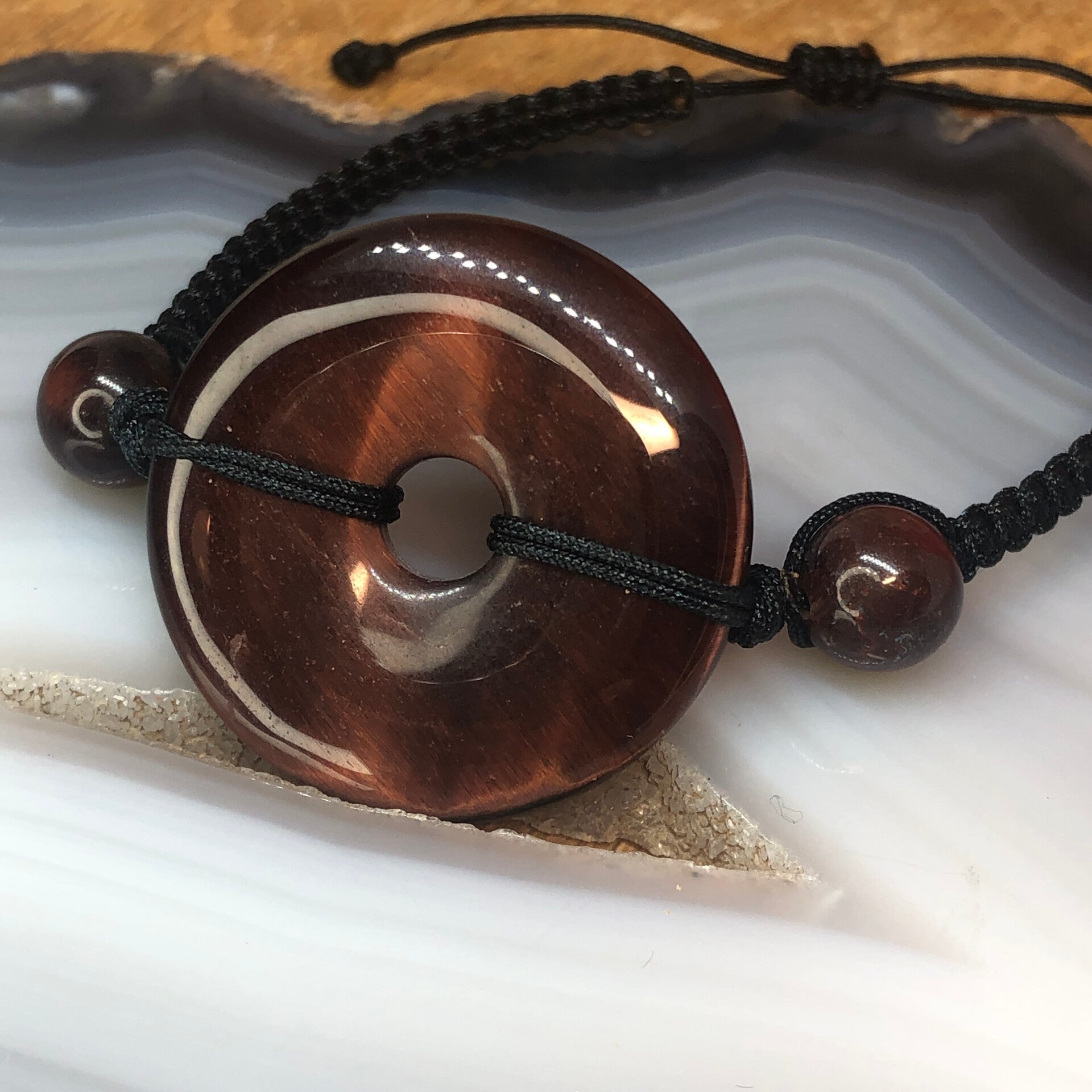 Bracelet en Oeil de Taureau donut tressé