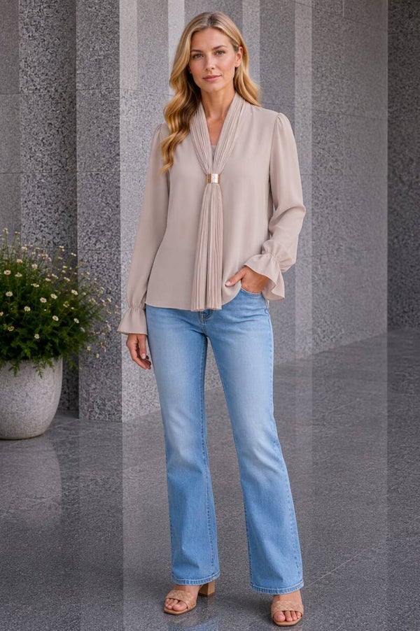 Shirt met sjaaltje beige