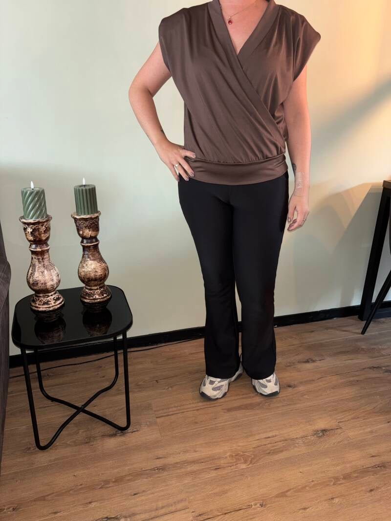 Overslag top met schoudervulling bruin 01607