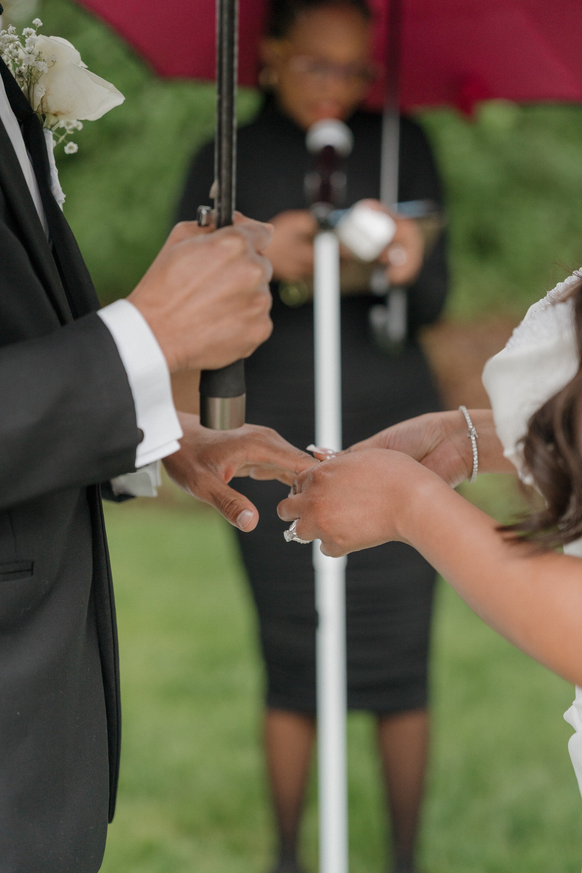 Couple eloping outdoors with wedding officiant in Hudson Valley