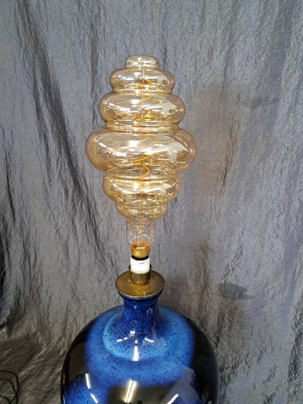 Vintage tafellamp met moderne lichtbron