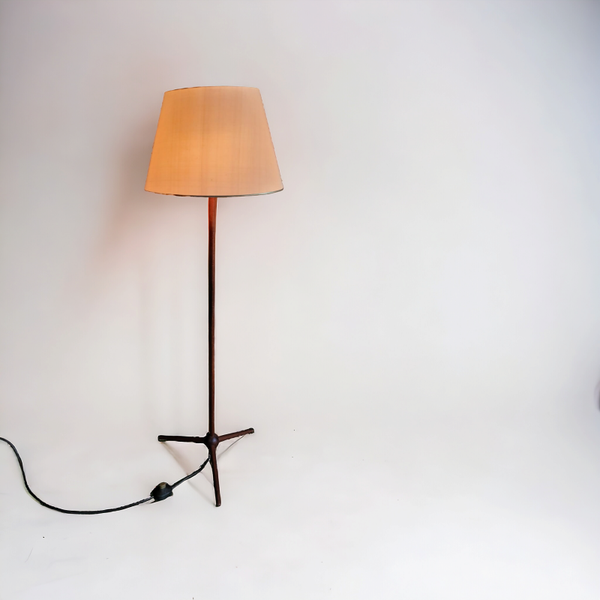 Scandinavische teakhouten vloerlamp