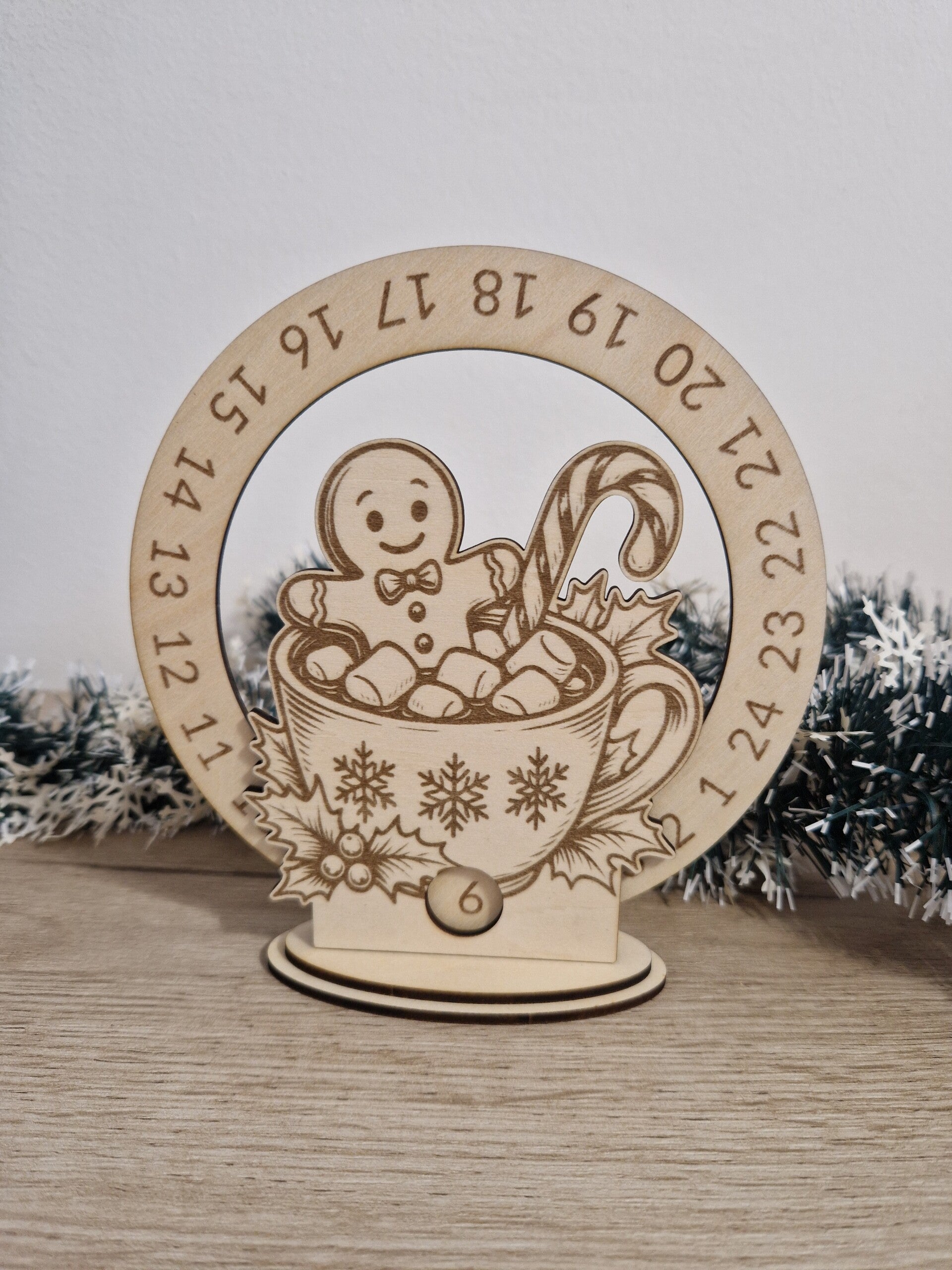 Calendrier de l’Avent en bois – Bonhomme pain d’épices