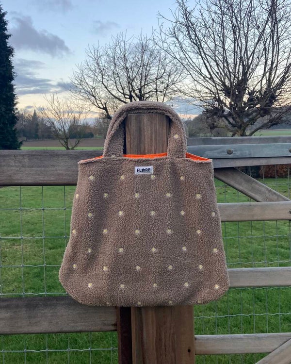 Bloemen beige