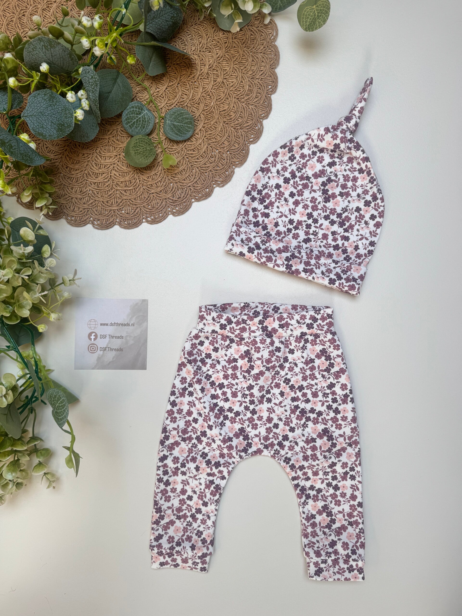 Newborn set Dusty Flowers