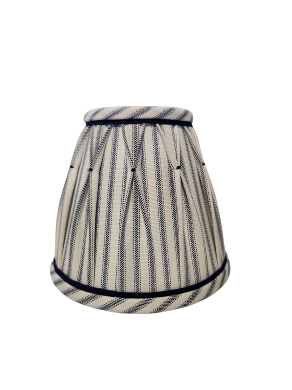 Pleated lampshade