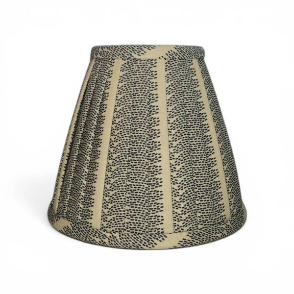 Fan pleat lampshade