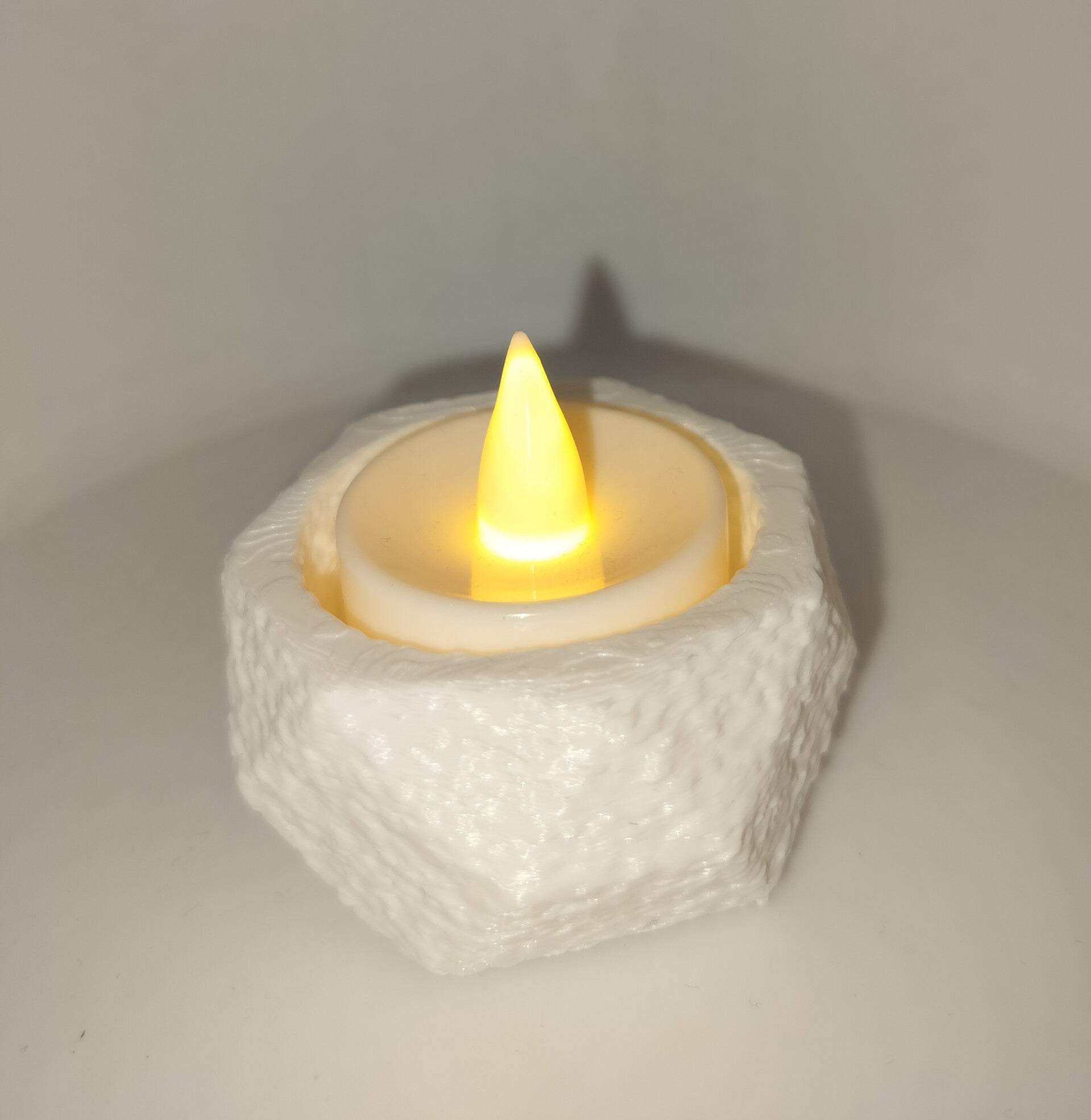 Nordic Glow – Geometrische LED-lichtjeshouder