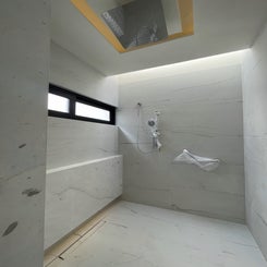 1ca06d2e-2500-4c08-90a0-aa7f3c6d10e9.jpg