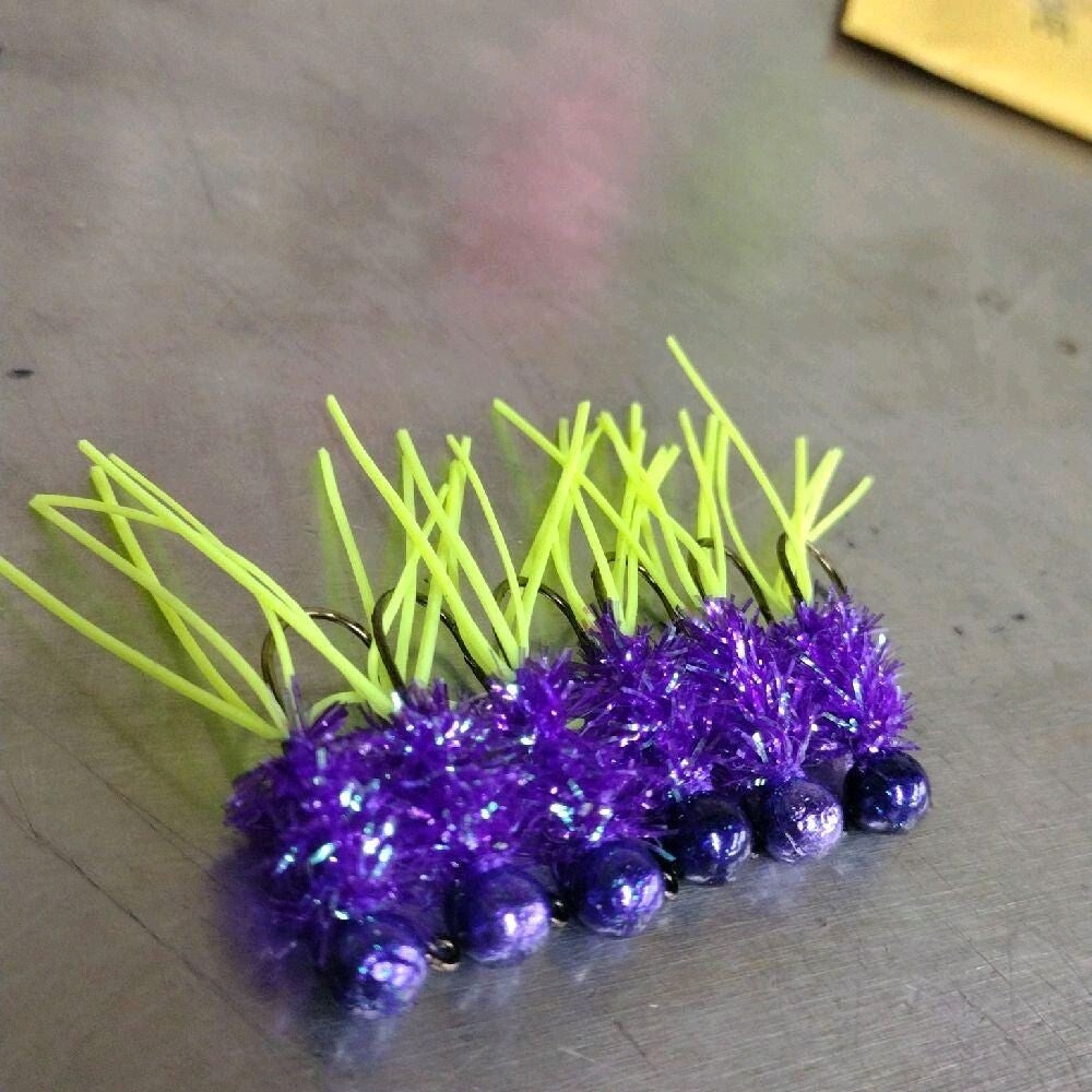Purple and chartreuse skirted jig