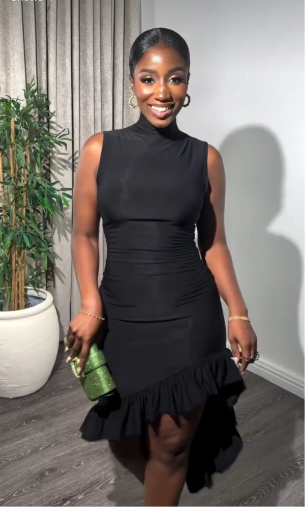 Hi/l pleated short black