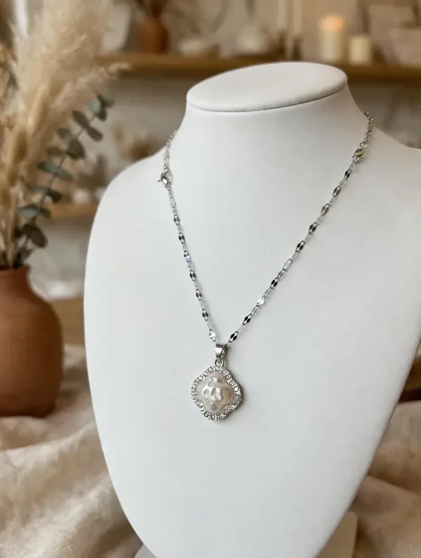 0344 Jewelry - Baroque Clover Pearl Necklace – Silver