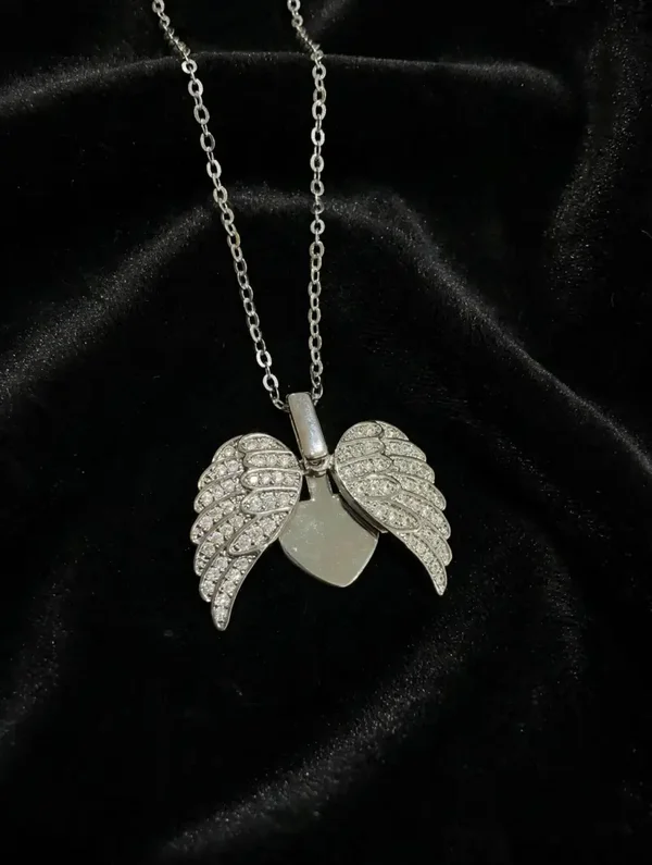 0401 Jewelry - Angel Wings Heart Necklace — Silver with Flexible Wings