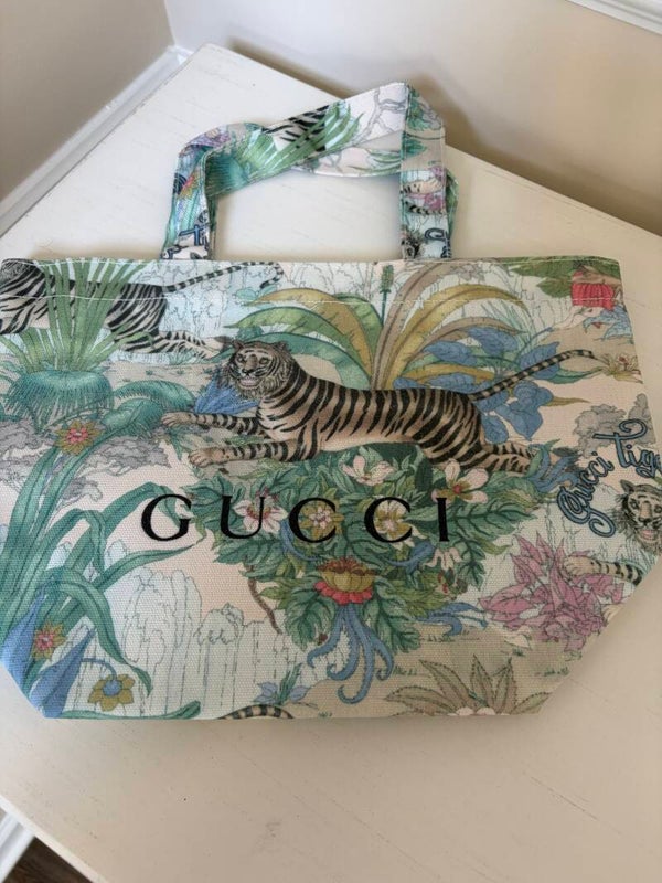 Tote - Gucci Lunch Tote