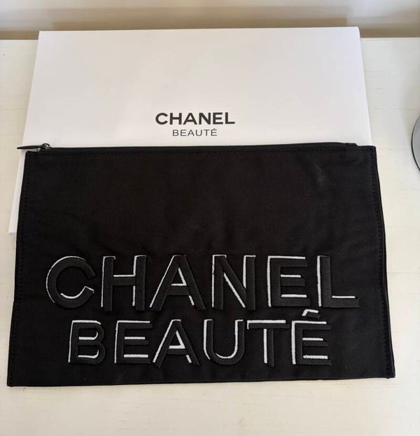 Makeup Pouch - Chanel Beaute Makeup Pouch