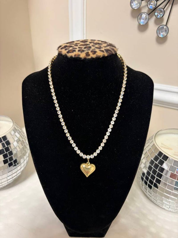 Jewelry - Gold Tone Crystal Heart Charm Pendant Necklace, choker