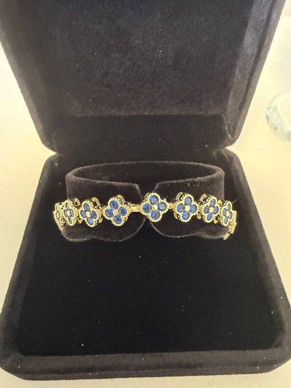 Jewelryy - Women’s Gold-Tone Bracelet Blue Stones