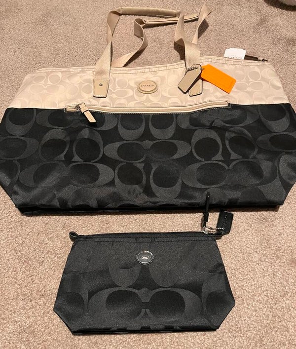 Tote - Authentic Coach Signature Logo Tote Bag w/ Zip Pouch