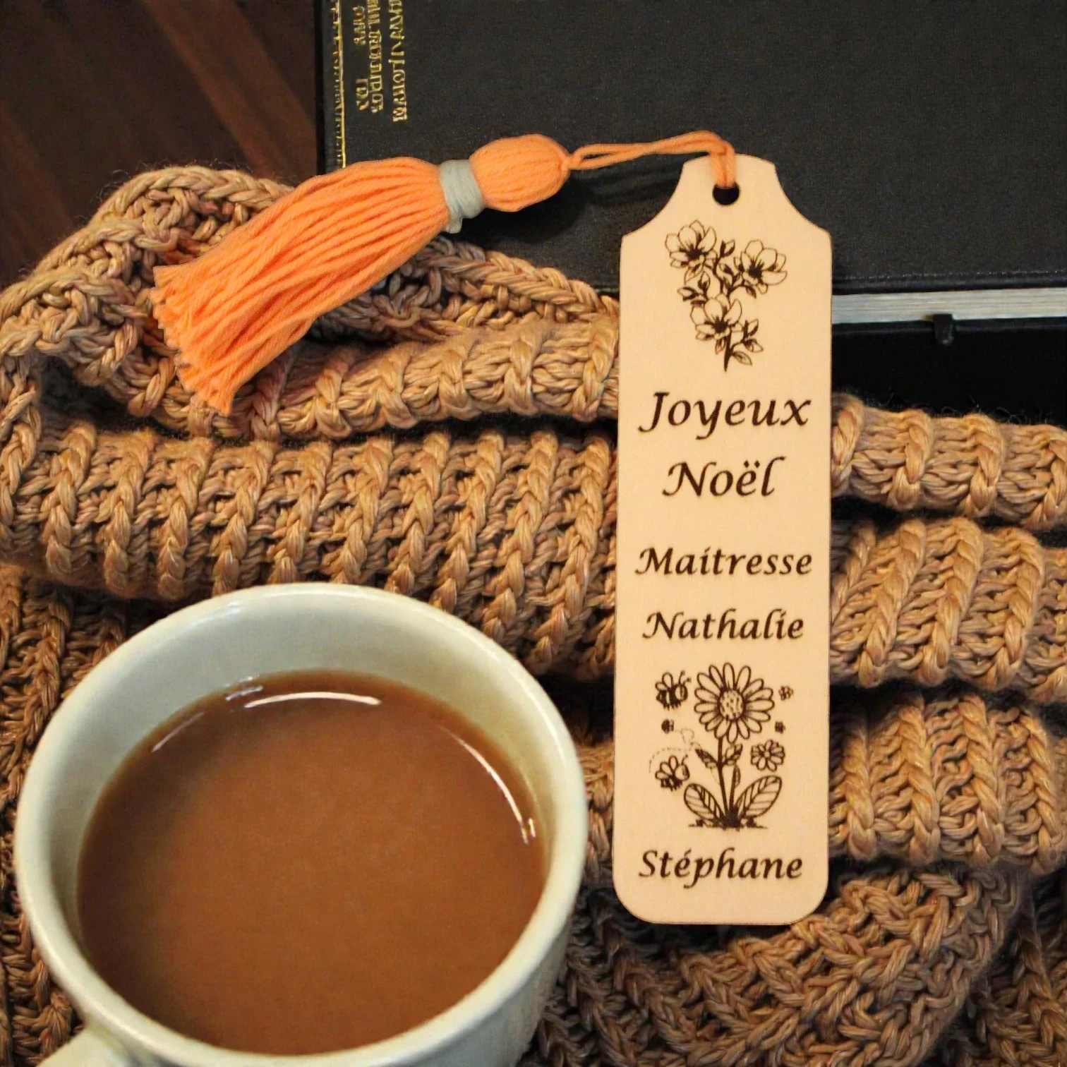 Marque Page Maitresse en Bois Personnalisable