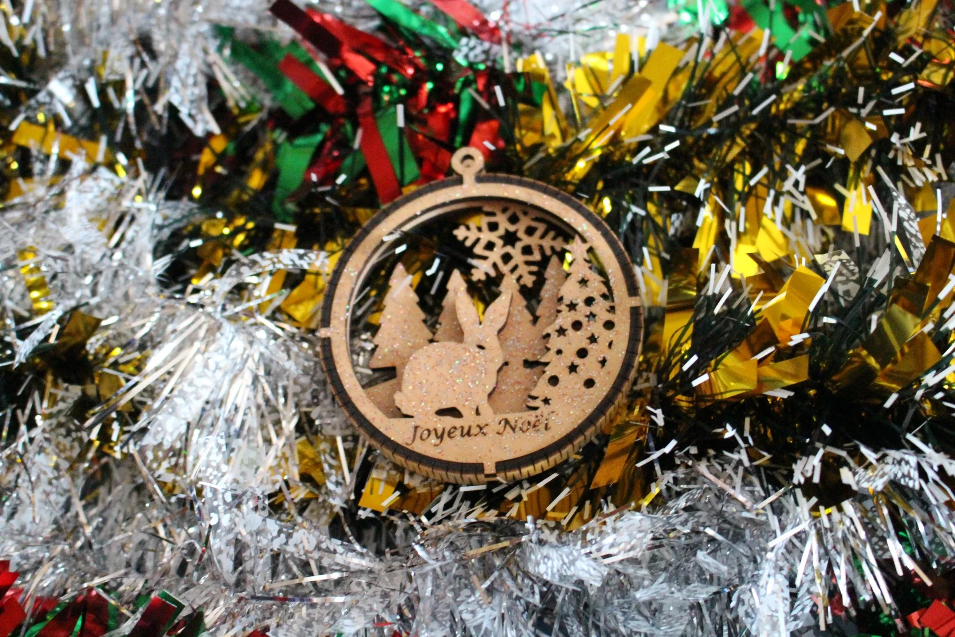 Boule de Noël en Bois 3D Lapin Assis