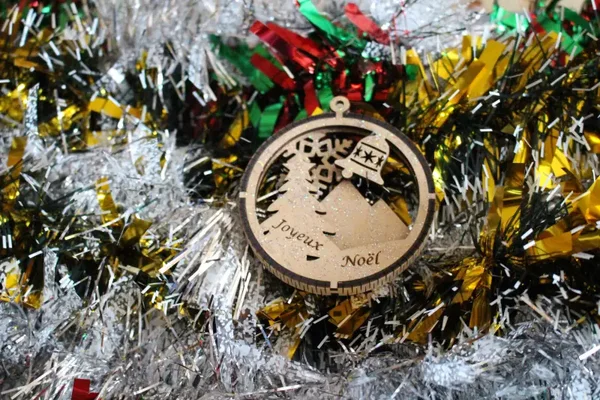Boule de Noël Cloche Ronde en Bois 3D